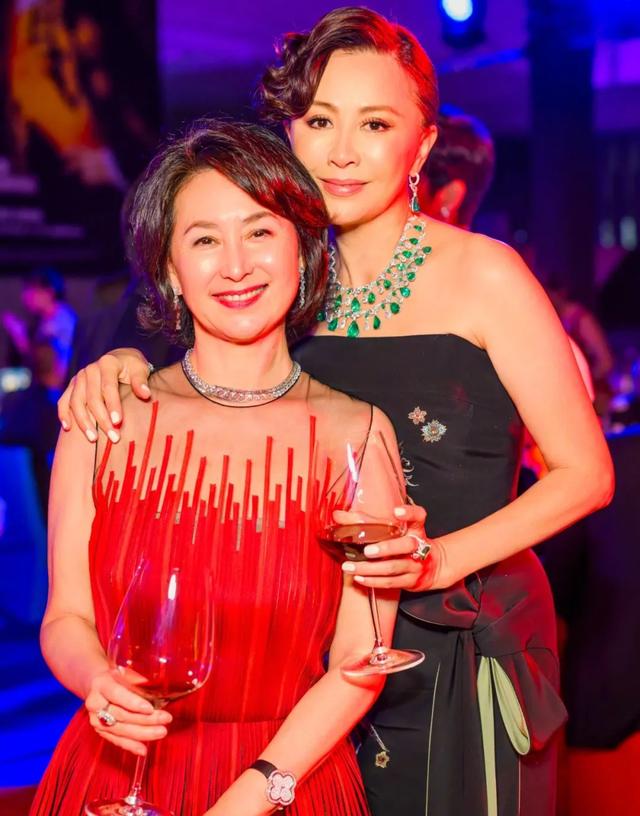 ʱȴɺСޥꡢγű󸾴ʲô